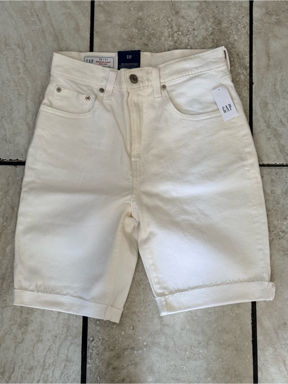 GAP Men’s Off-White Denim Jean Shorts